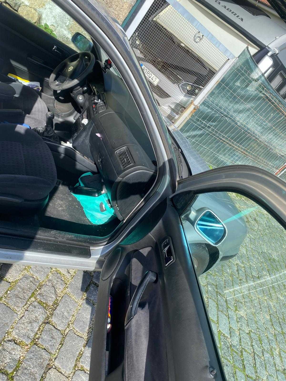 Vende carro , 1500 impecável nada para fazer .
