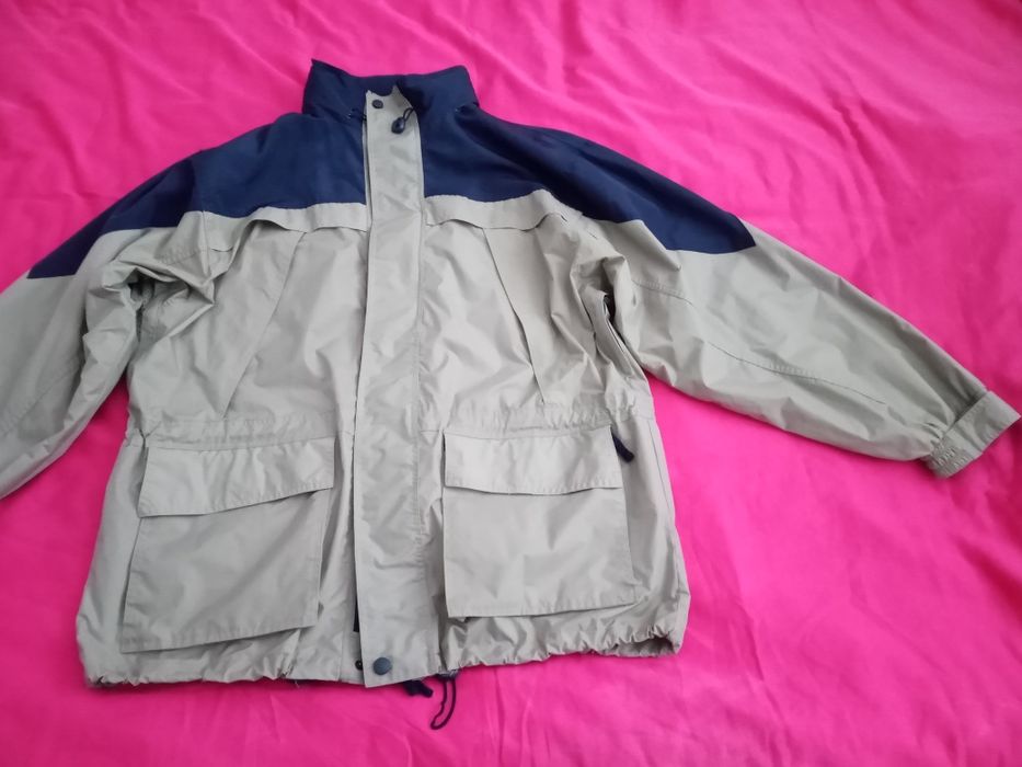 Вітровка легка. Нова