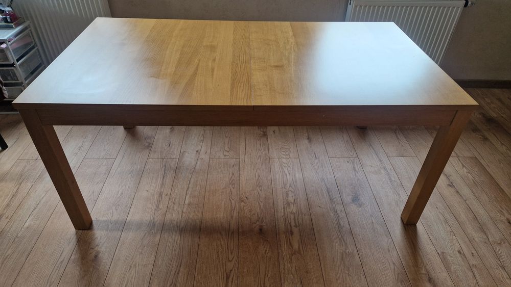 Stol ikea bjursta rozkladany