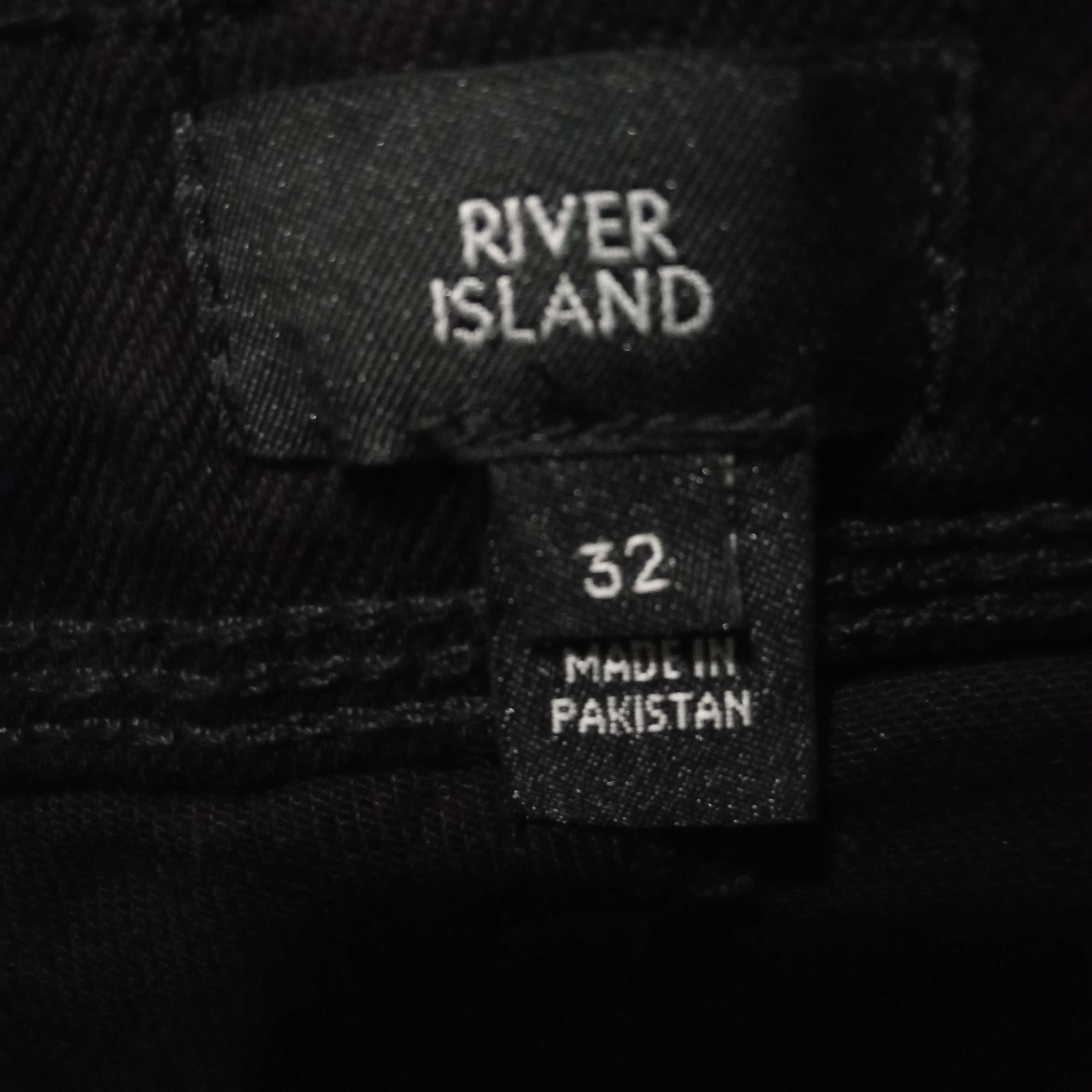 Nowe jeansowe czarne szorty męskie r. 32 River Island