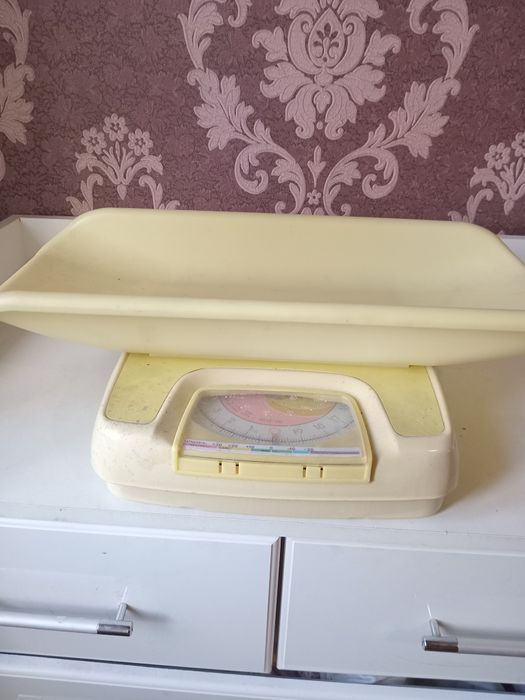 Продам весы для новорожденных
