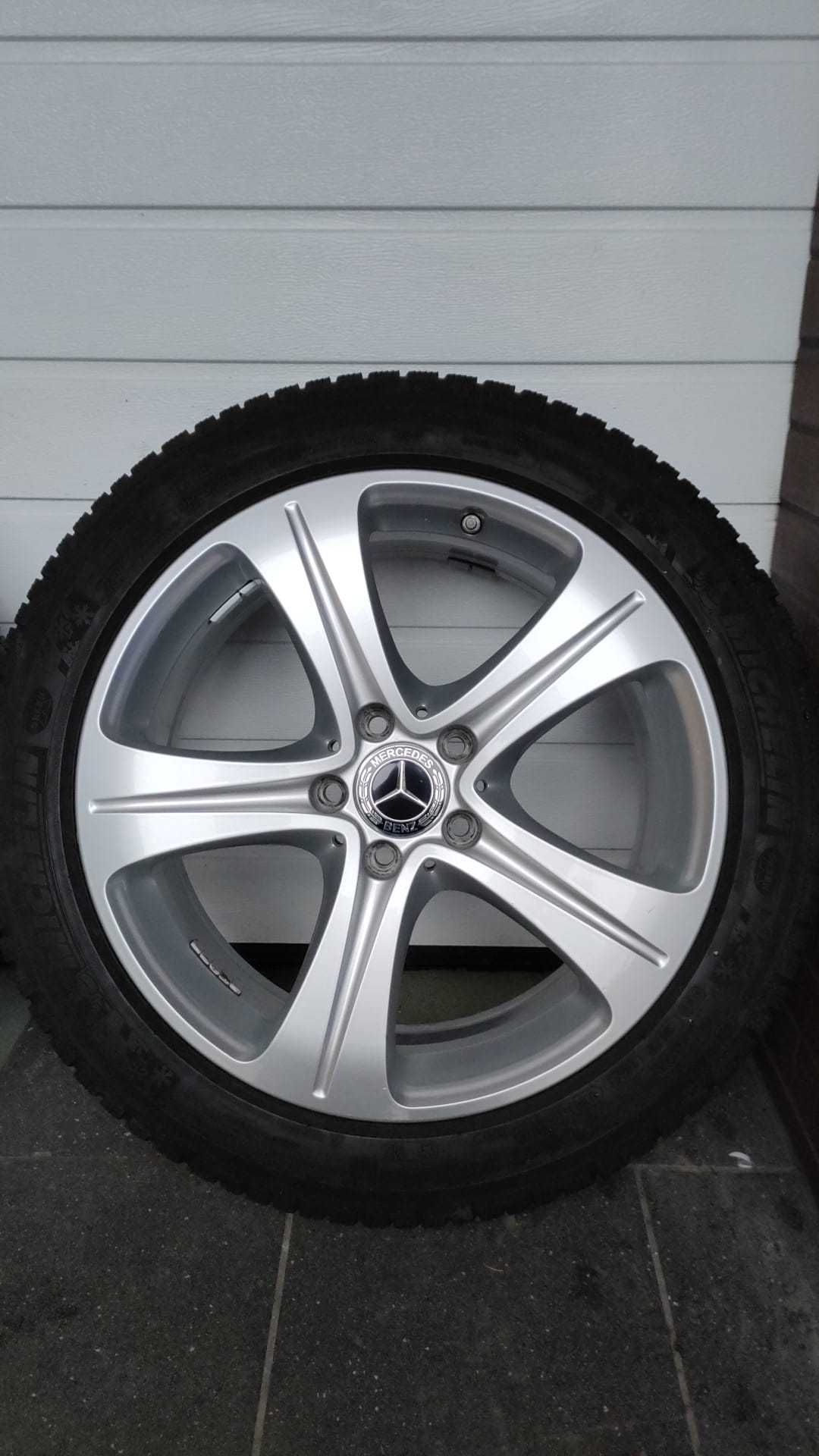 Koła Mercedes E-Klasa 18" 5x112 opony zimowe 245/45/18 TPMS  (OL1284)