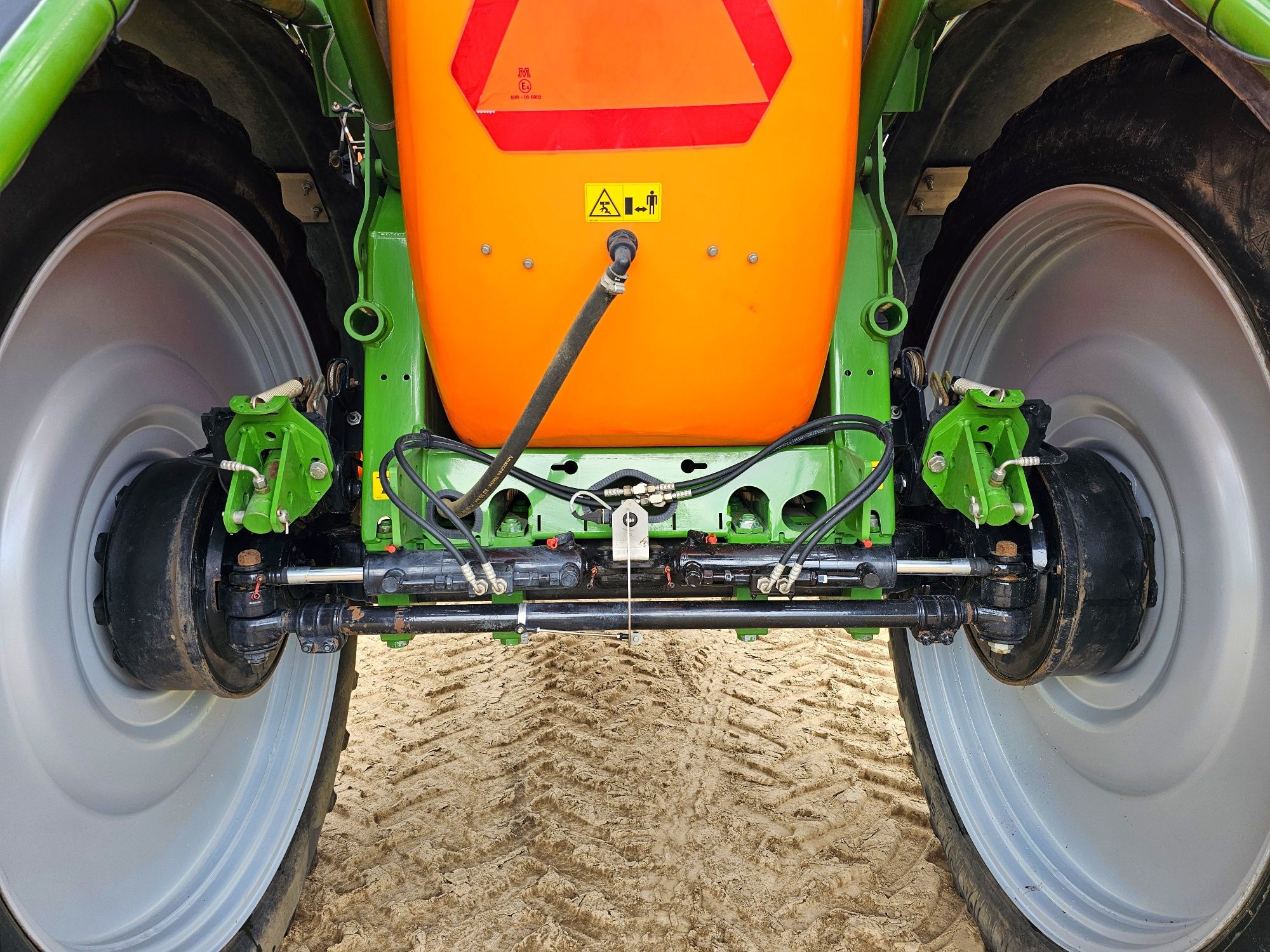 Opryskiwacz Amazone UX 3200  27 m 2014 rok
Lemken Primus 45
Szerokość