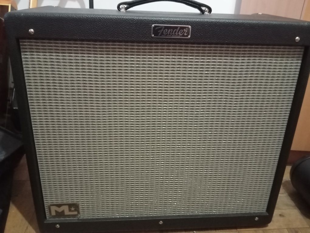 Amplificador a Válvulas Fender ML