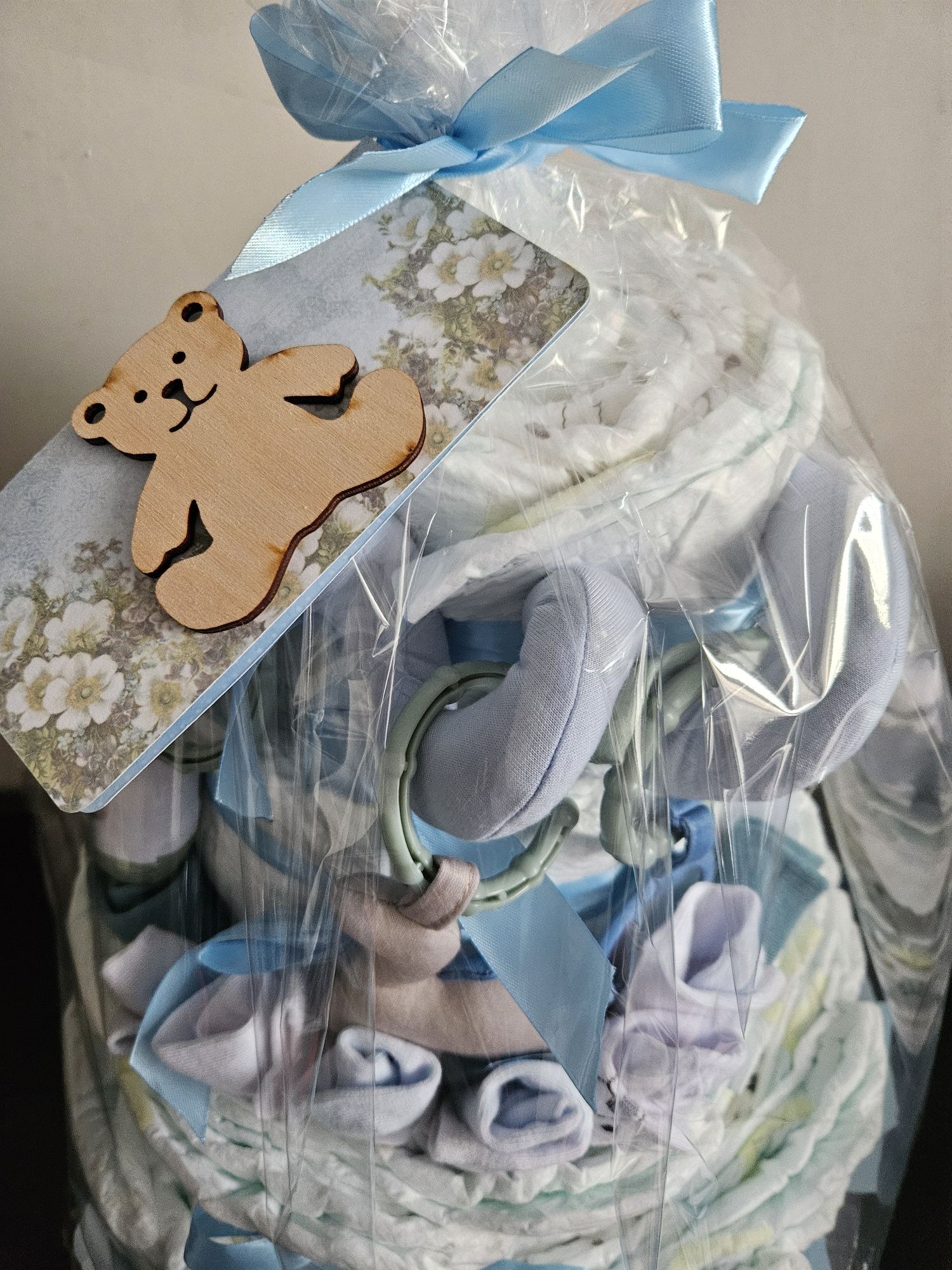Tort pieluszkowy, torcik z pampersów, narodziny dziecka, babyshower