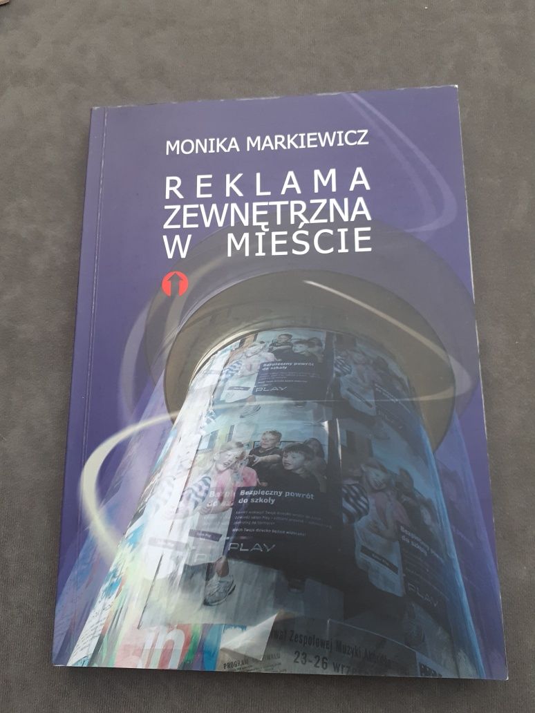 Reklama zewnętrzna w mieście, Monika Markiewicz