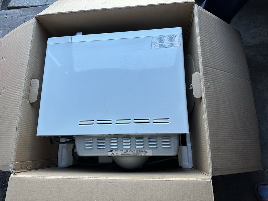 Мікрохвильова піч samsung aqua