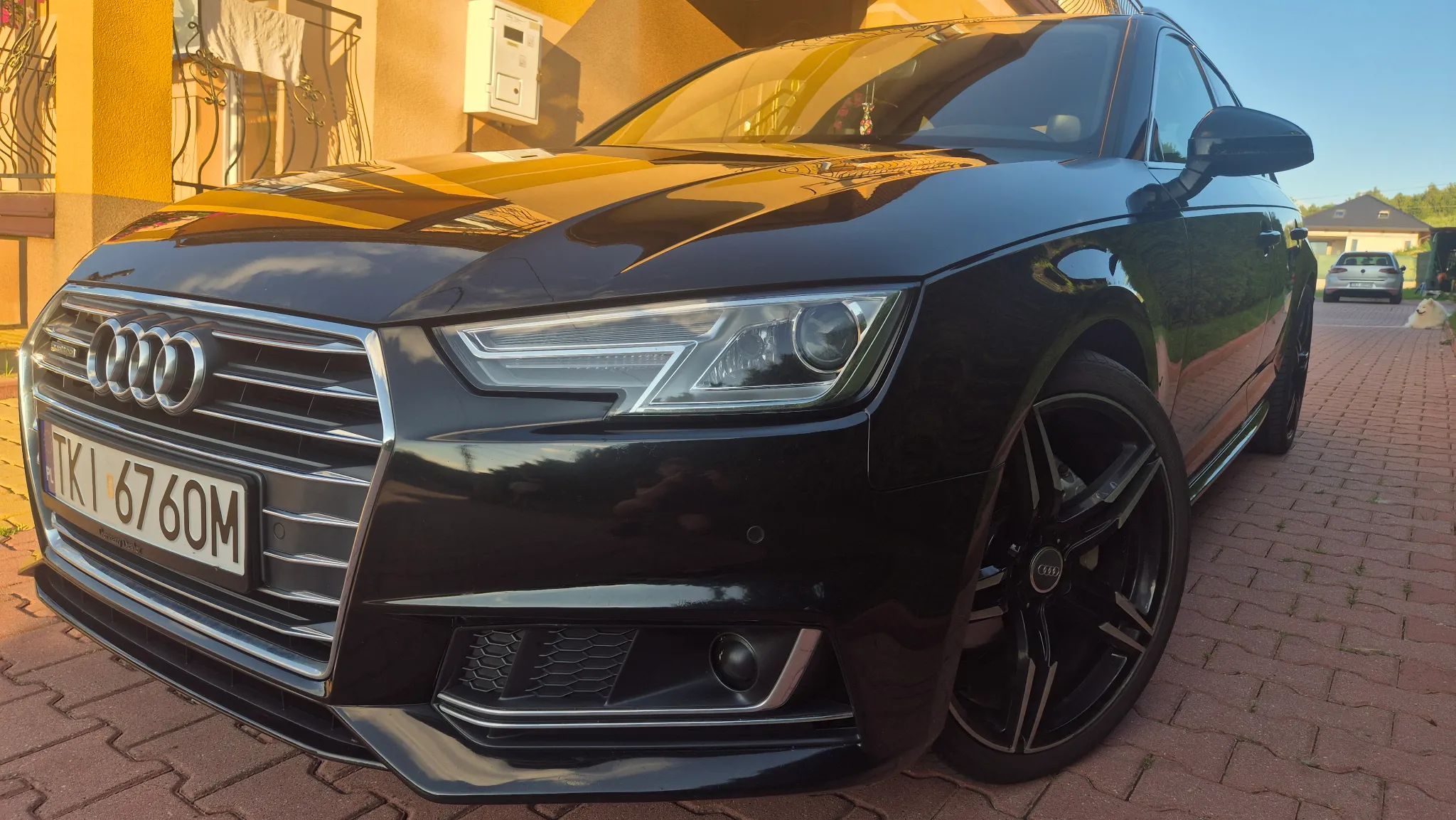 Audi A4 Audi a4 b9 S-line 2.0 TDI S-tronic 190 km Quattro, Virtual