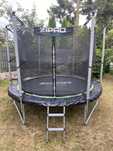 Trampolina Zipro 8FT 252cm - bardzo mało używana przez jedne wakacje