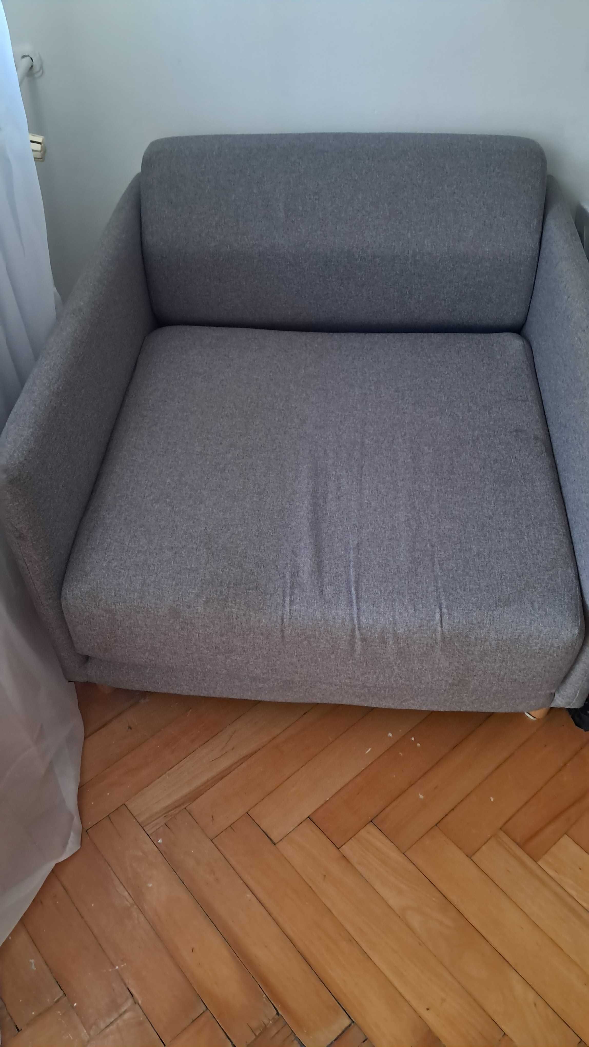 Fotel rozkladany do spania i siedzenia dwa w jedynym