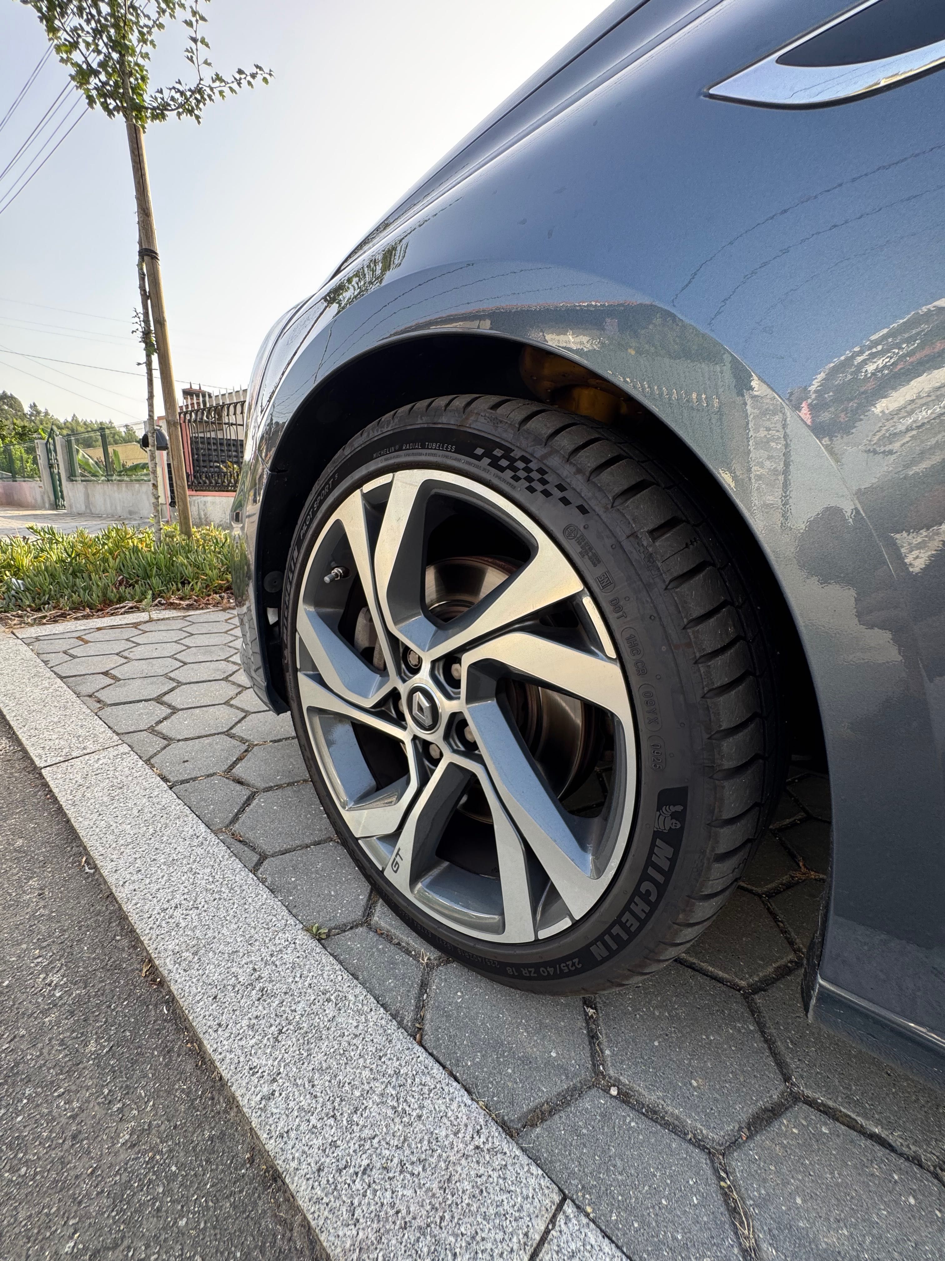 renault megane GT