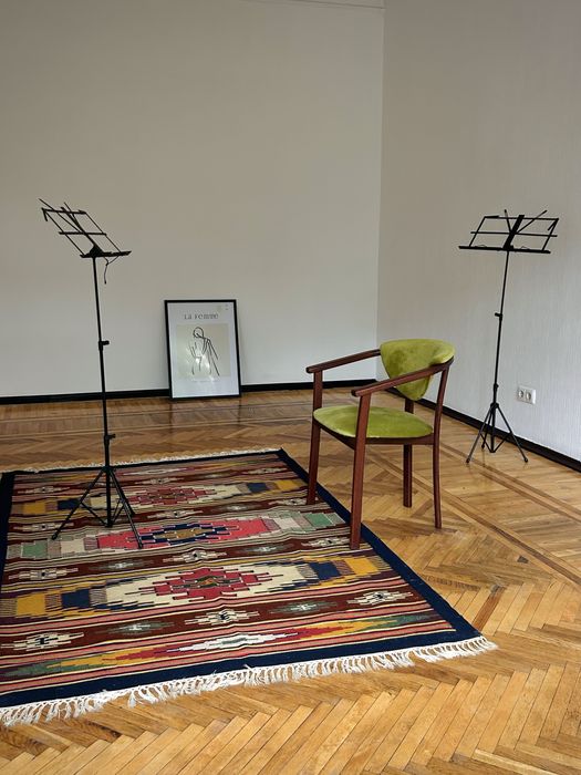 Продам натуральний килим з гуцульським орнаментом