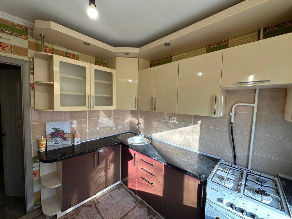 Квартира на Виставці з ремонтом, все залишають