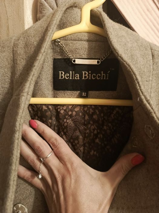 Елегантне пальто  Bella Bicchi рідкого фасону!