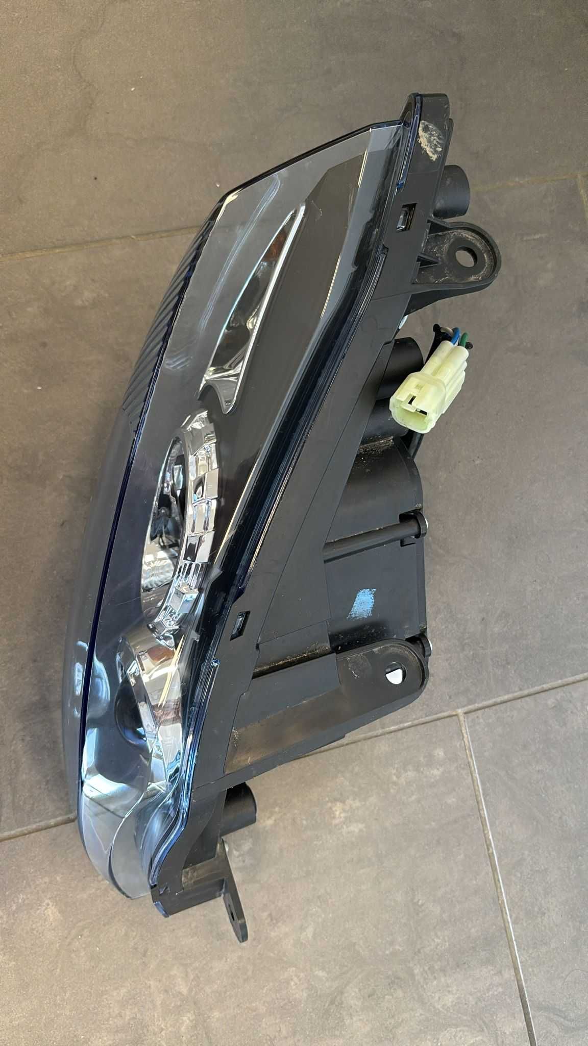 Lampa Reflektor Prawy Kymco Maxxer 400. 450 [691]