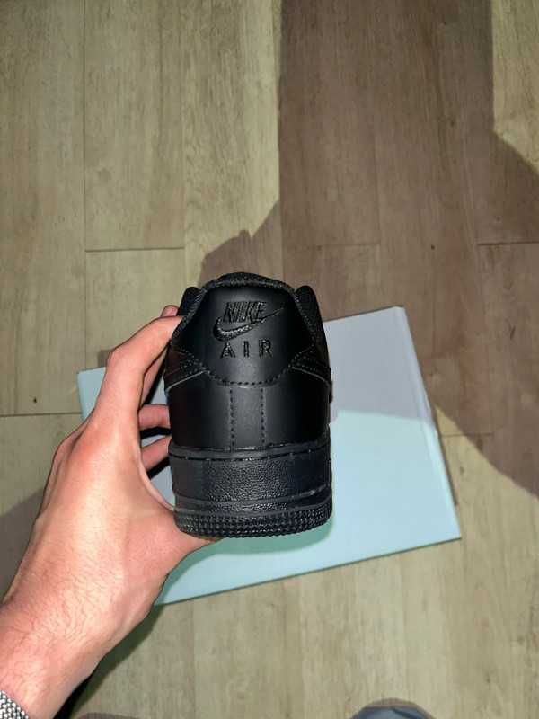 Czarny|Sportowe-Damskie Nike AirForce 1 UnisexTrampki 36