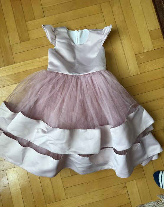 Святкове плаття,пишне плаття