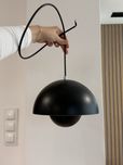 Lampa w stylu Poulsen grzybek