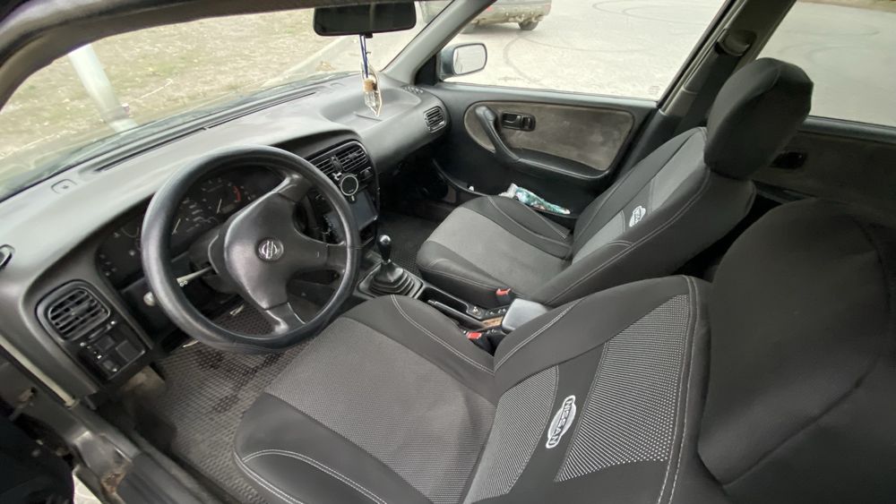Nissan primera p10 2.0 1994