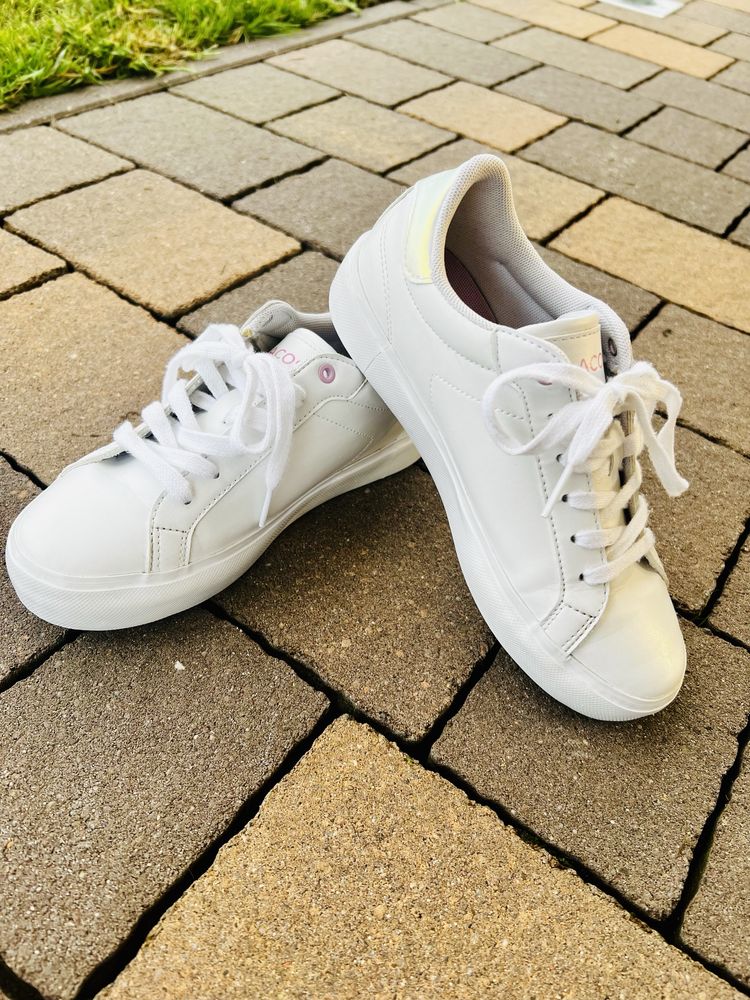 Trampki LACOSTE POWERCOURT Sneakersy 34,5 dziewczęce, do Komunii