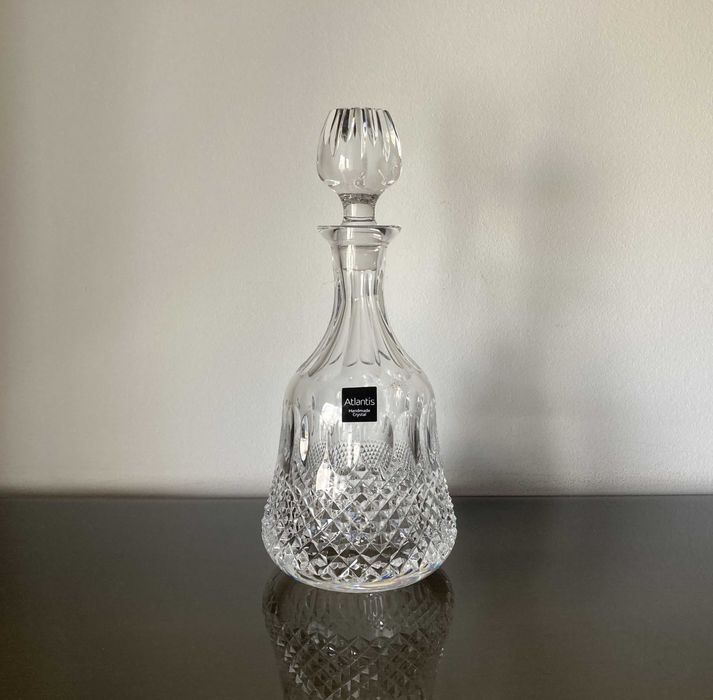 Garrafa de cristal marca Atlantis sem uso