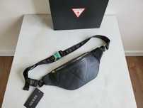 Бананка Guess сумка