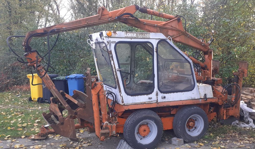 Koparka Lanz , silnik MWM- D 327 3