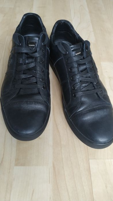 Взуття чоловіче шкіряне