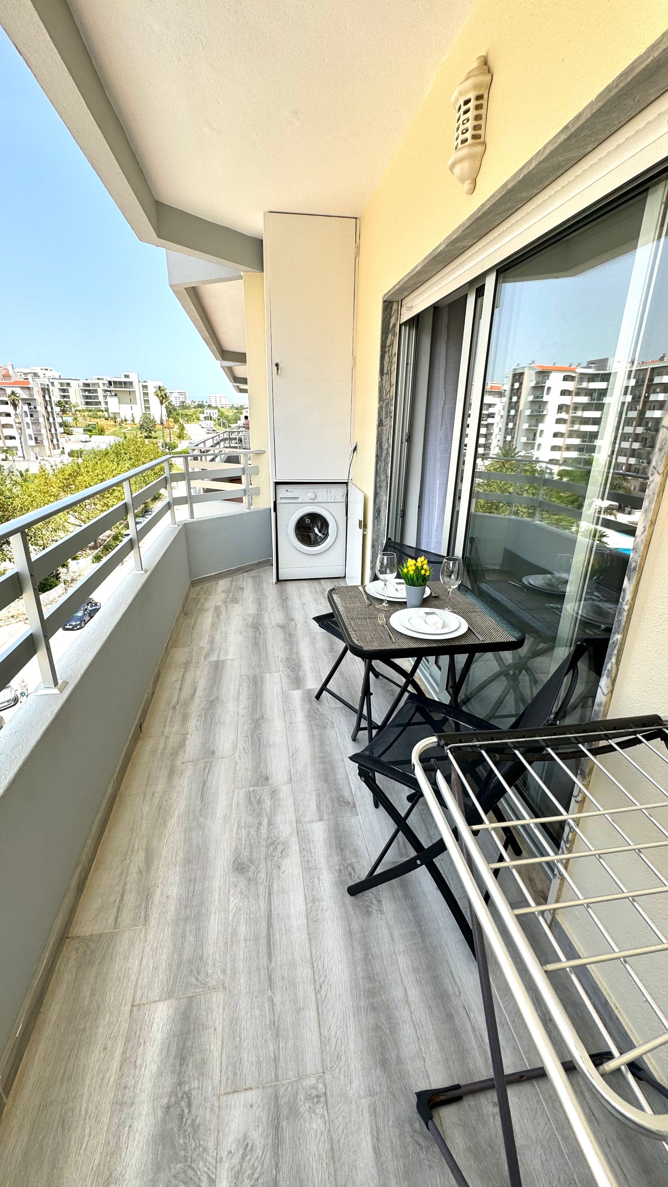 FÉRIAS | T0 Praia da Rocha, Edifício Casa dos Arcos, Piscina, Ar Cond