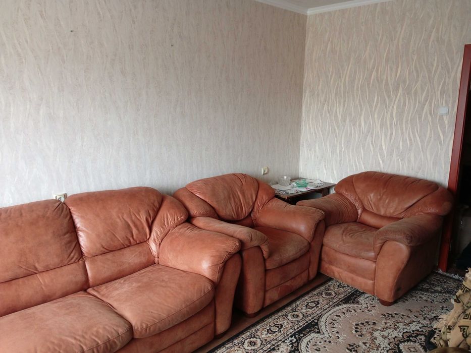 Диван раскладной (французская раскладушка) и 2 кресла