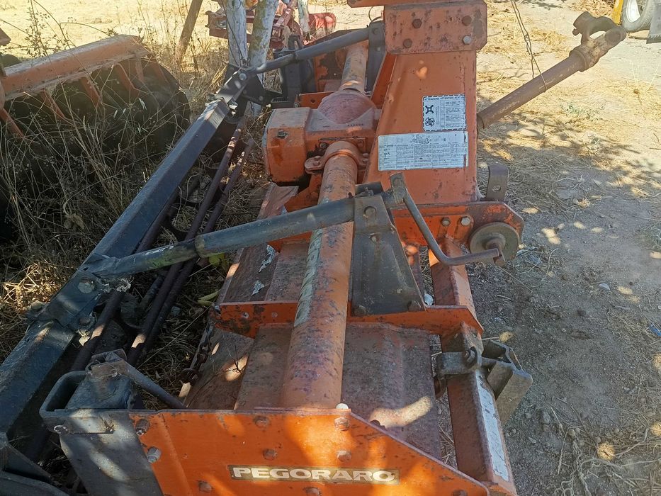 Rototerra Pegoraro 2.3m com rolo desterroador