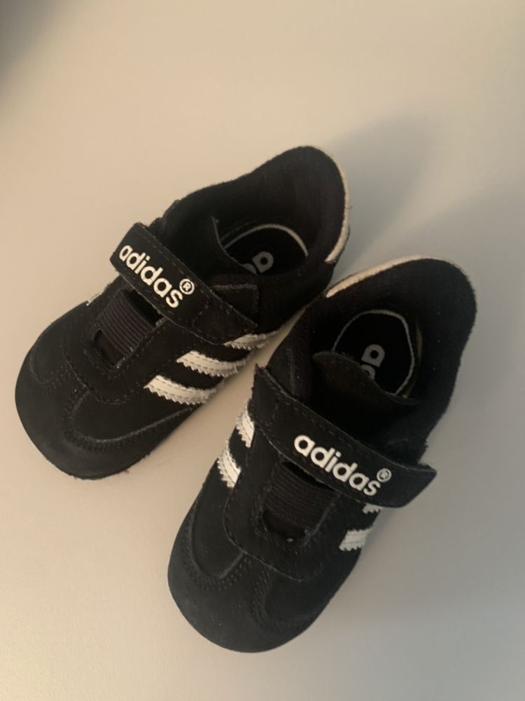 Детские кроссовки Adidas р.19