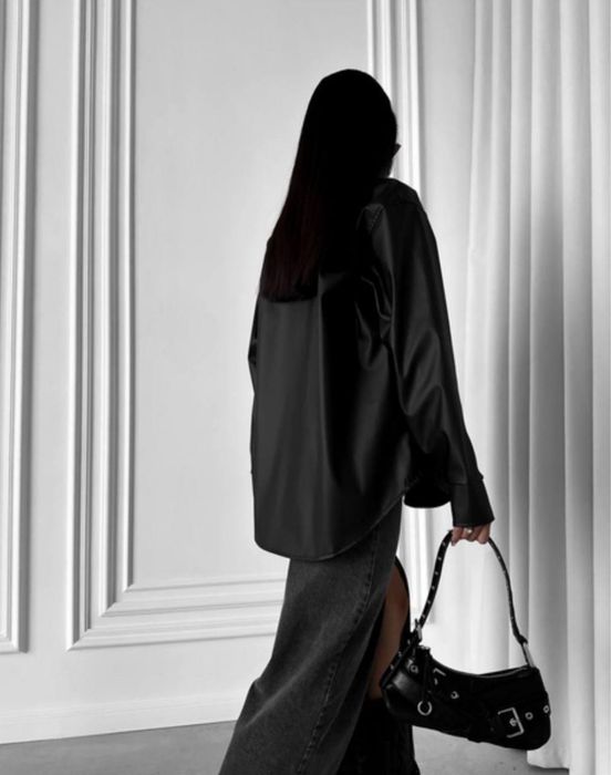 Стильна жіноча рубашка оверсайз