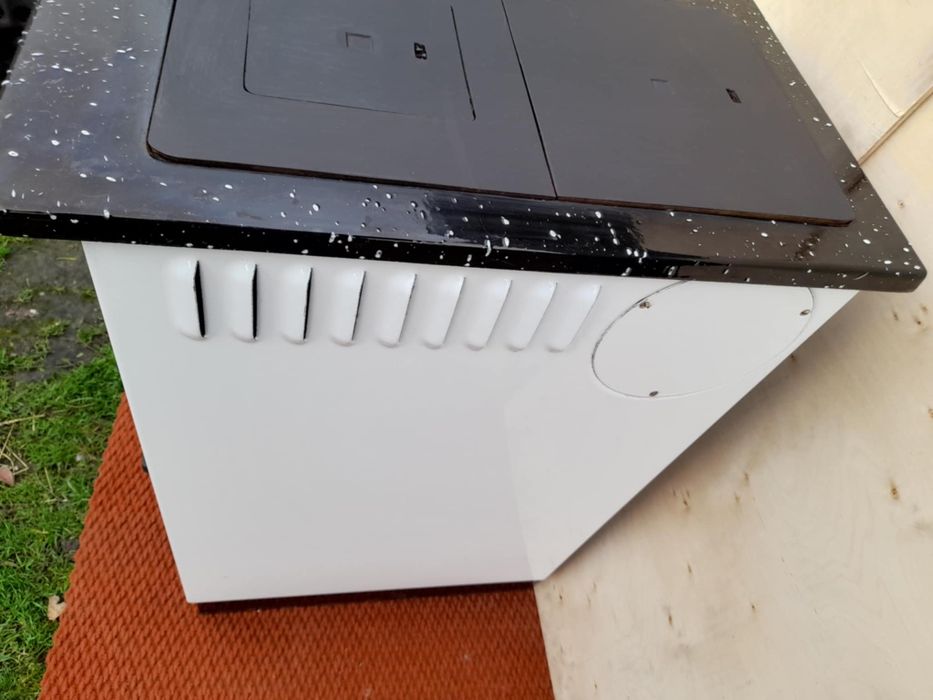 Piec do gotowania grzania.Jotul