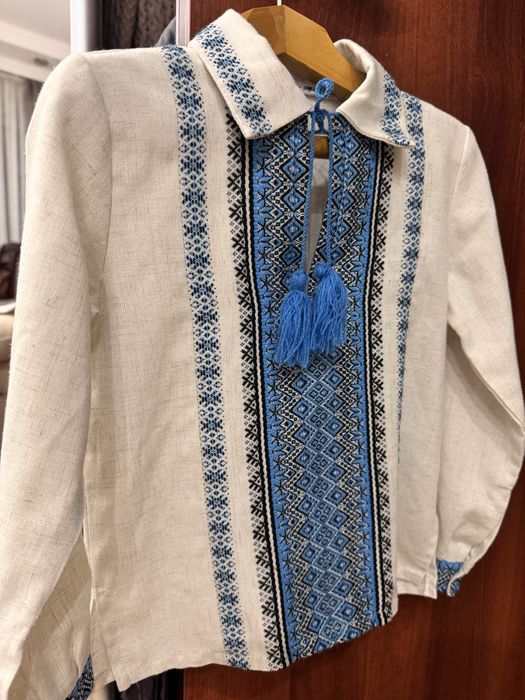 Продам гарну вишиванку для хлопчика р. 116
