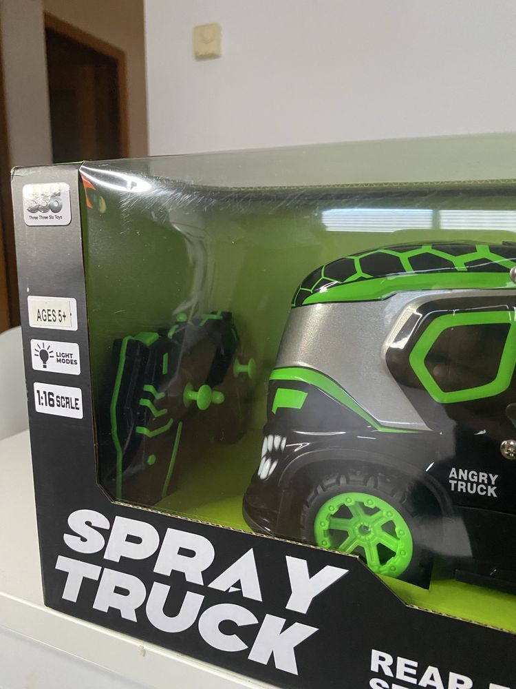 **"Spray Truck com 5 Modos de Luz - Diversão e Estilo por 30€!"**