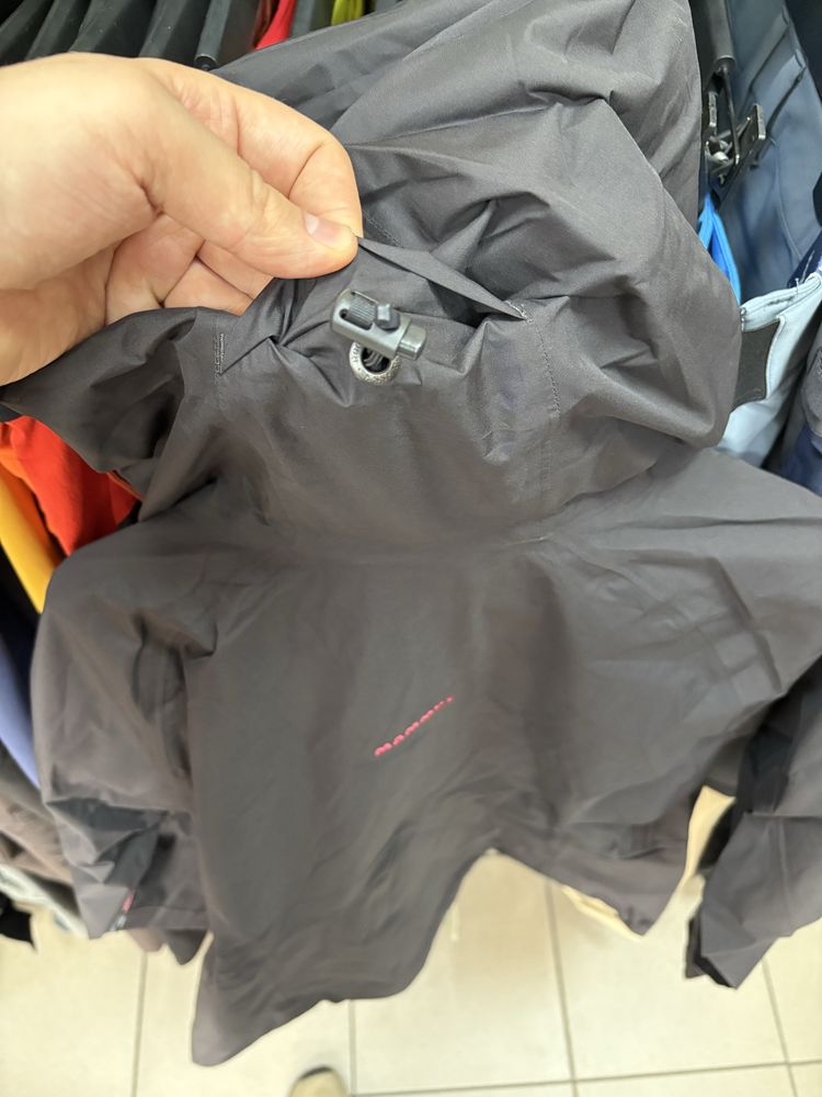 Жіноча Мембрана куртка Mammut Gore-Tex XS/S/M/XL