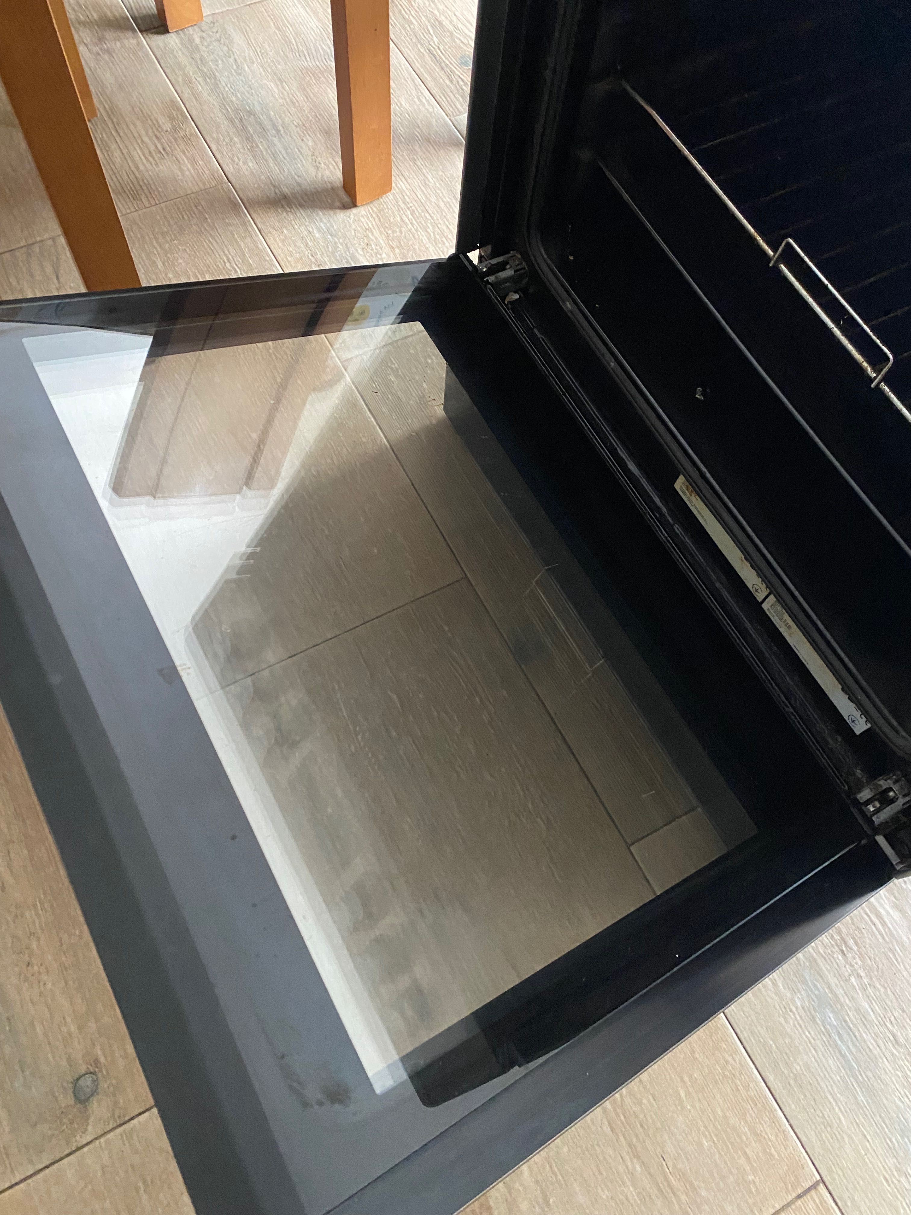 FOGÃO BEKO FSE67310GX (Elétrico, Vitrocerâmica, Capacidade 66 Lt)