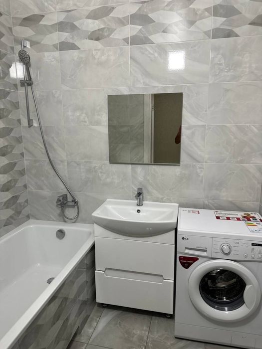 Оренда двокімнатної квартири в ЖК Західний, вулиця Райдужна. Новобуд