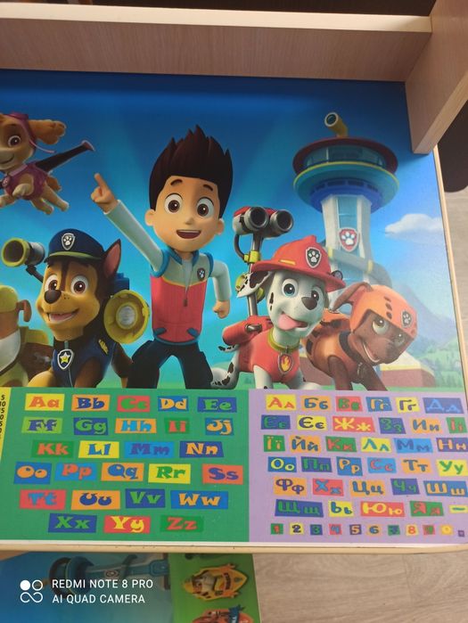 Продам дитячий столик з стульцем