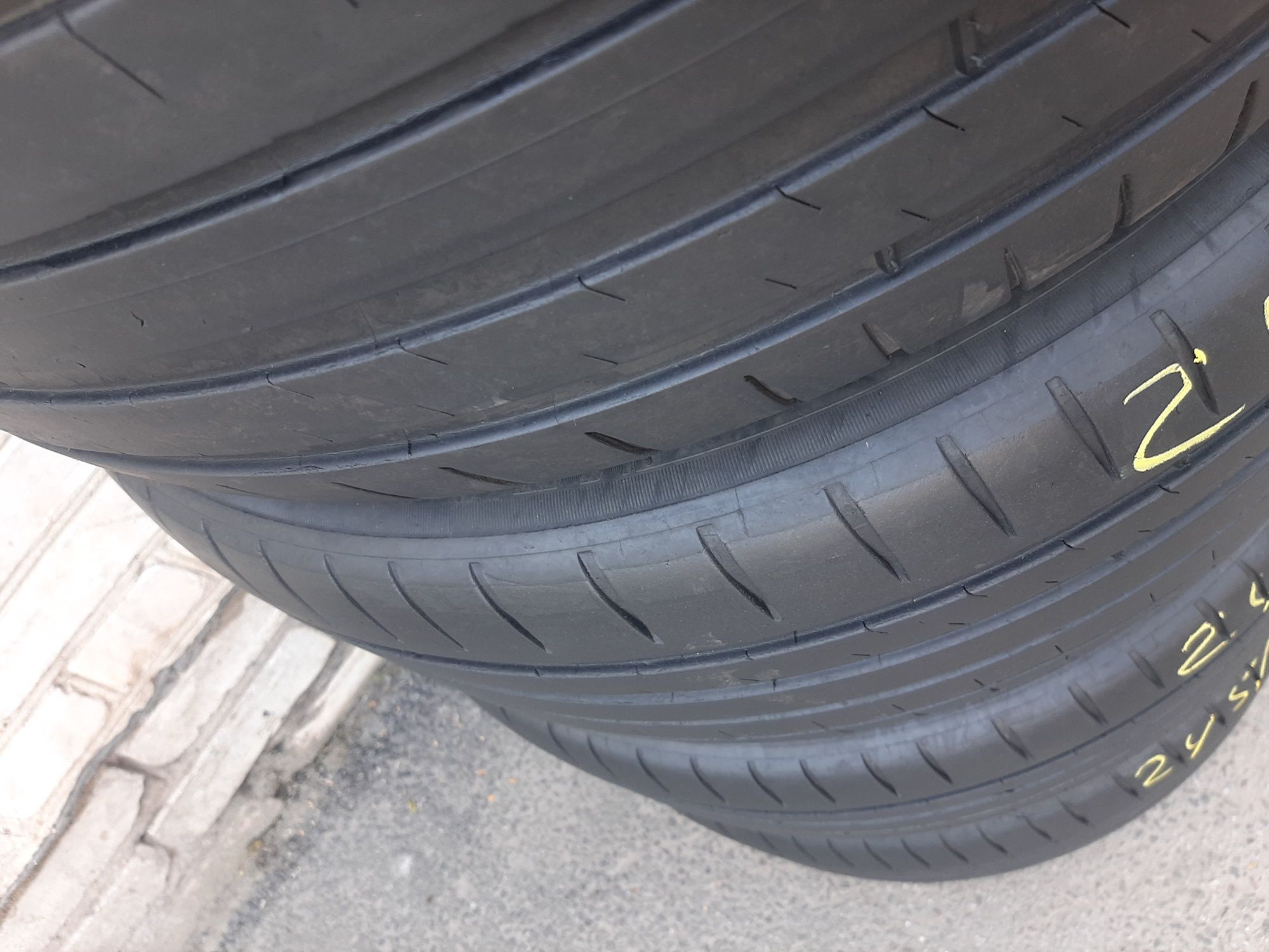 Шини б/у 245/45R18 Michelin літо.