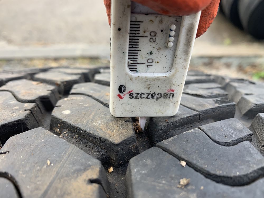 385/55/22,5 Goodyear Ultra Grip Max S - bez napraw
