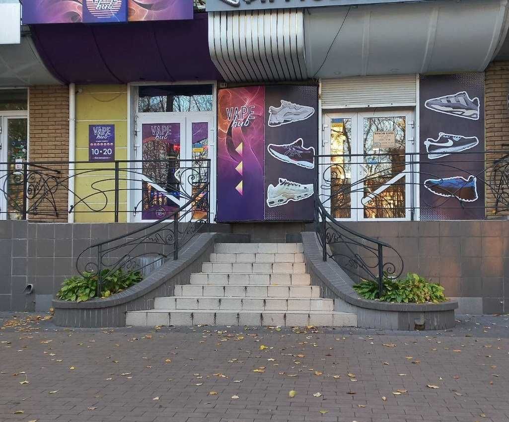 Здам приміщення в центрі з ремонтом 60м2 - фасад