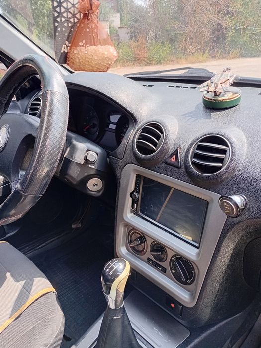 Легковой автомобиль Джили Ск