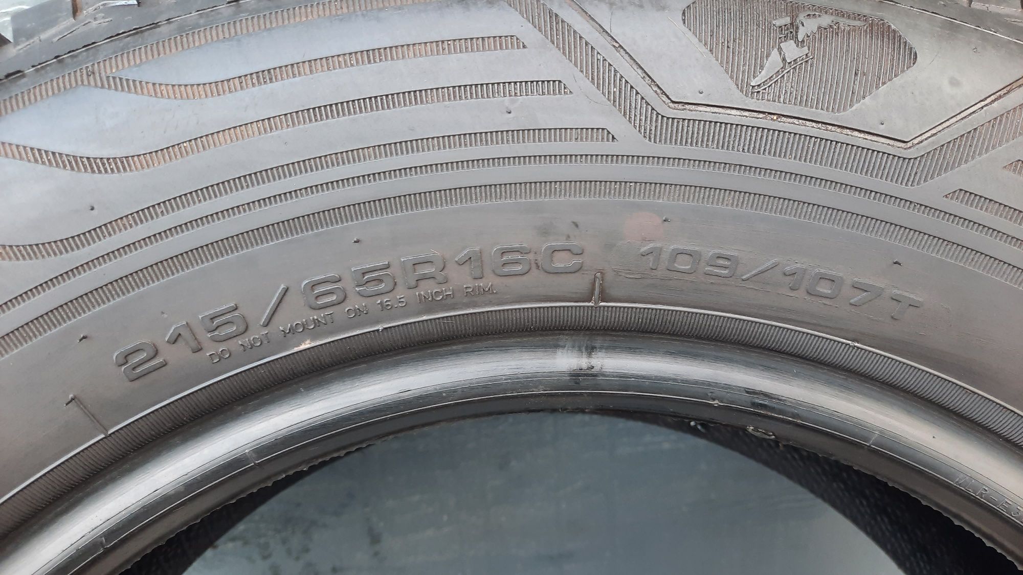 Goodyear 215/65 R16 C Vector 4Seasons Cargo