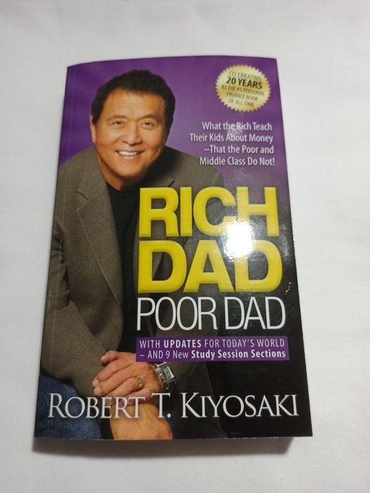 Livro Rich Dad Poor Dad em inglês
