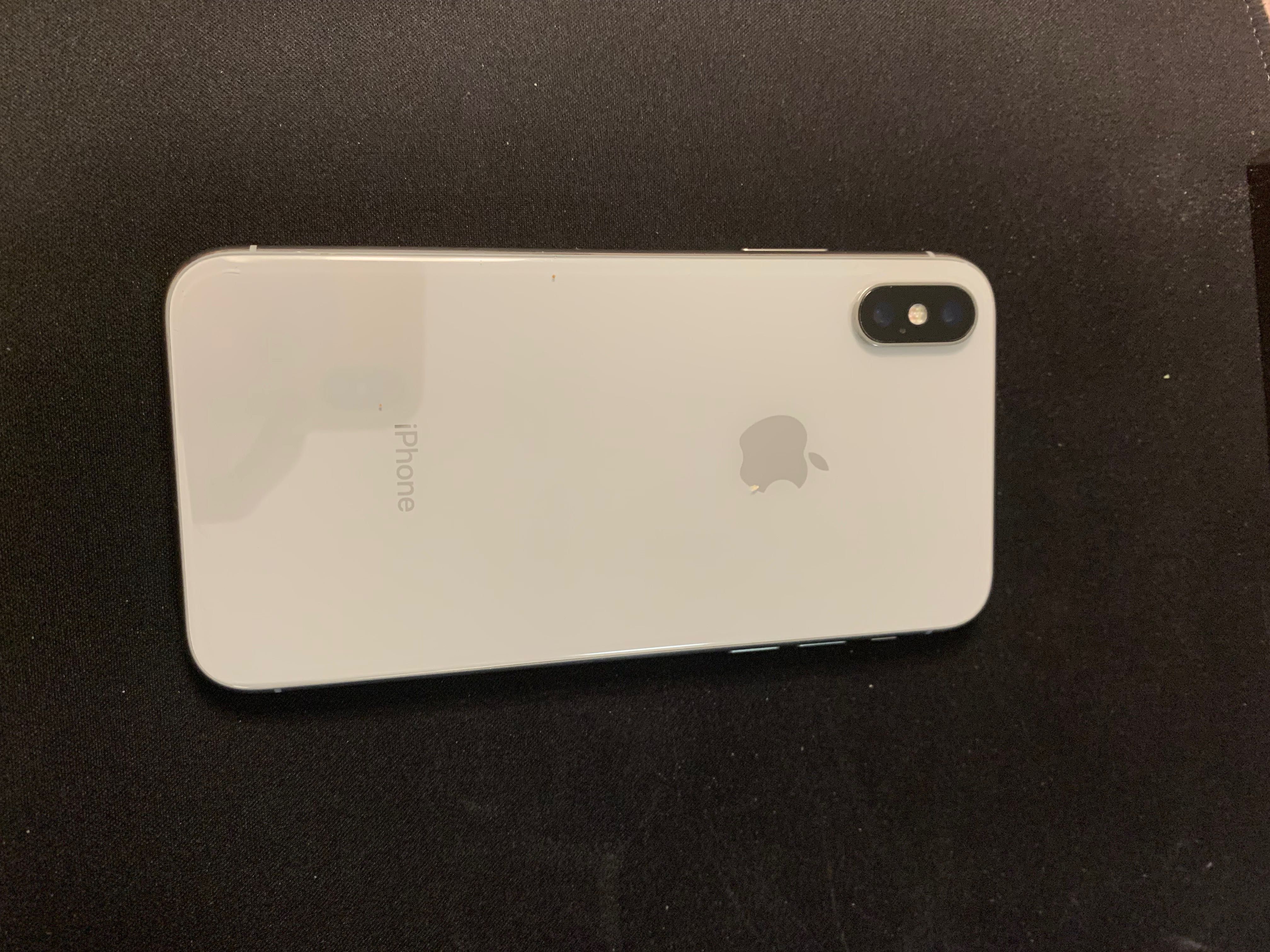 iPhone X 64 GB stan normally