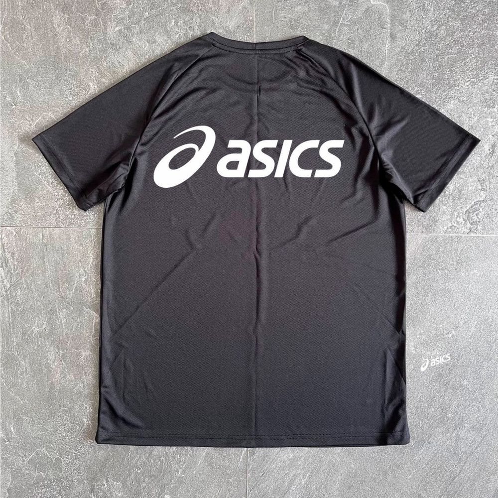 Чоловічий костюм asics шорти + футболка