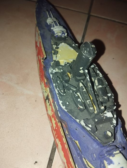 Продам модели самолётов и подводной лодки, производства СССР.