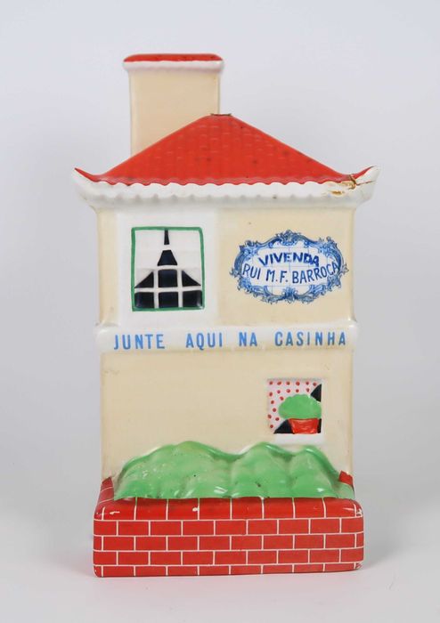 Casa Mealheiro Faiança Sacavém